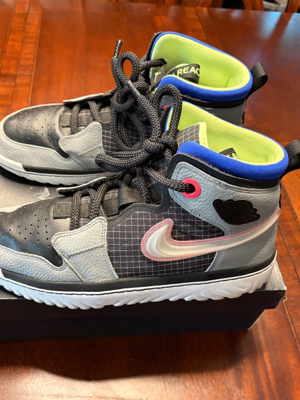 Jordan 1 React